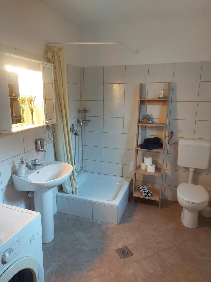 Holiday Home Pepe Banj Екстер'єр фото